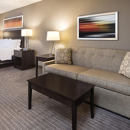 Holiday Inn Express Hotel & Suites Minneapolis - Minnetonka, An Ihg Hotel Buitenkant foto