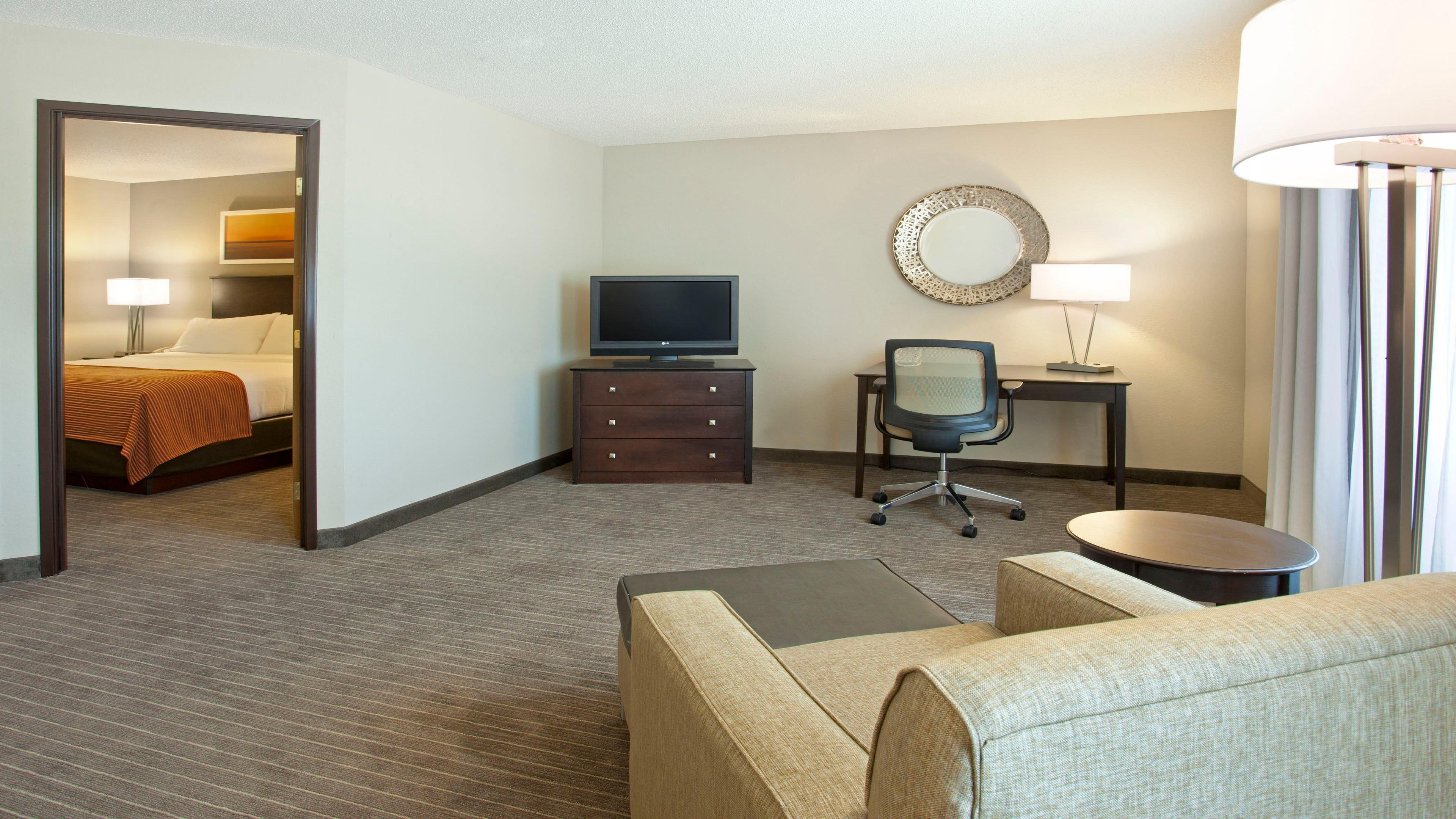 Holiday Inn Express Hotel & Suites Minneapolis - Minnetonka By Ihg Buitenkant foto