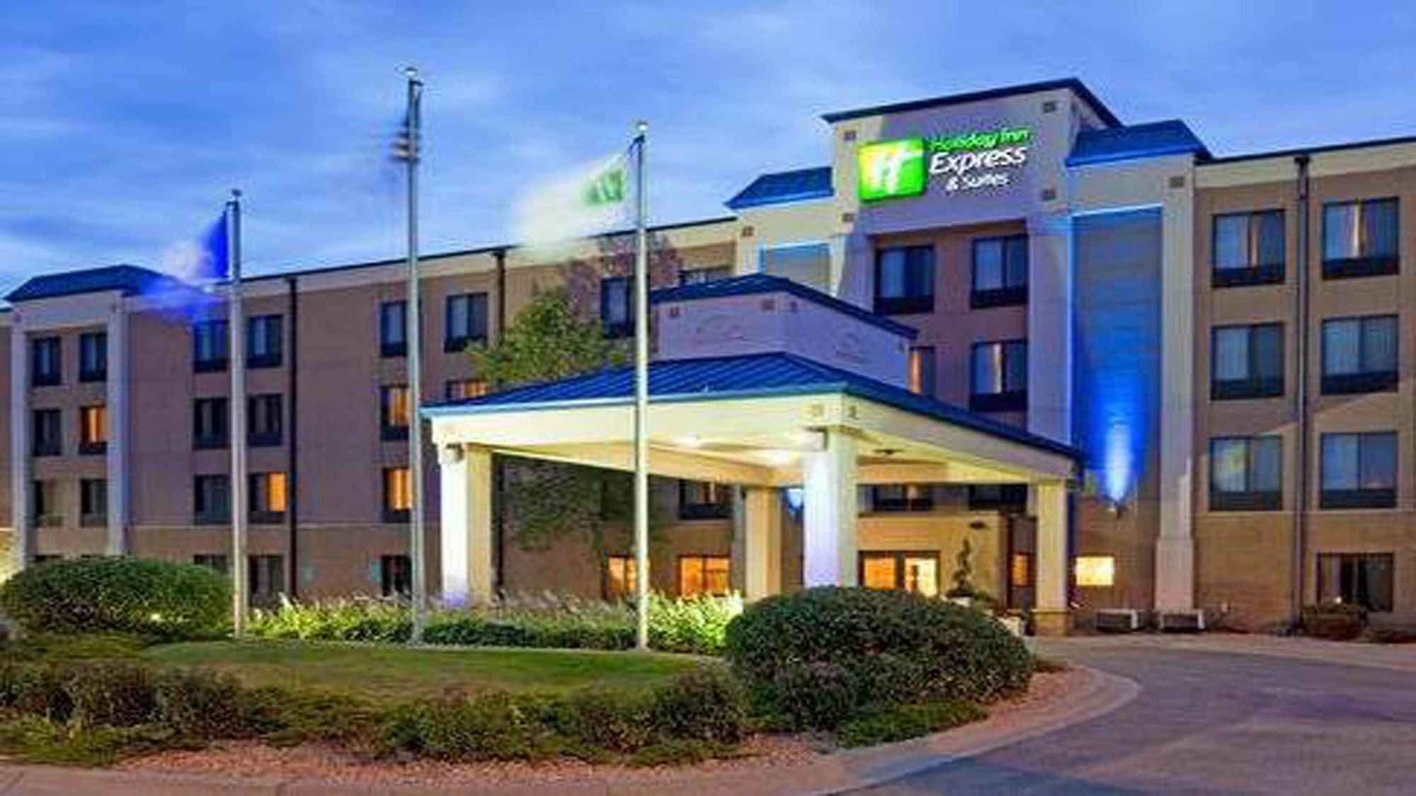 Holiday Inn Express Hotel & Suites Minneapolis - Minnetonka By Ihg Buitenkant foto